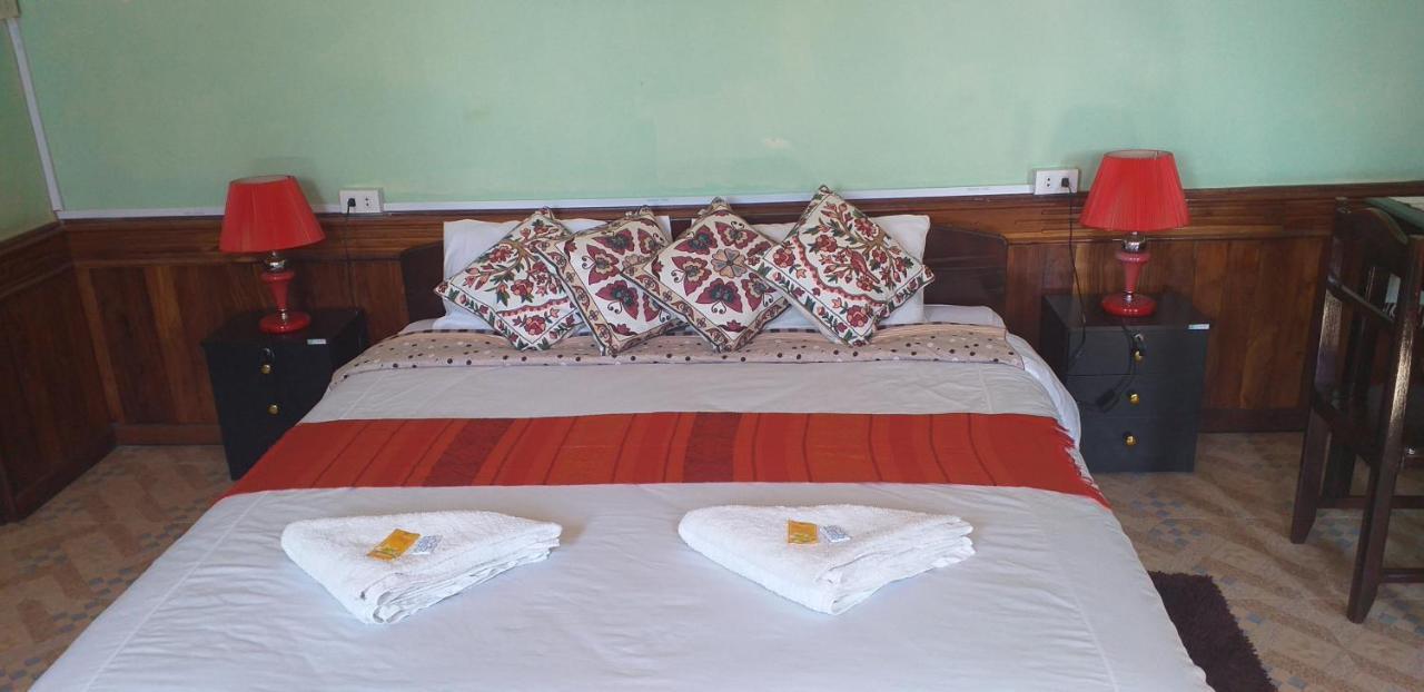 Pukyo Bed And Breakfast Belgian Lao Ban Nangoy Exteriör bild