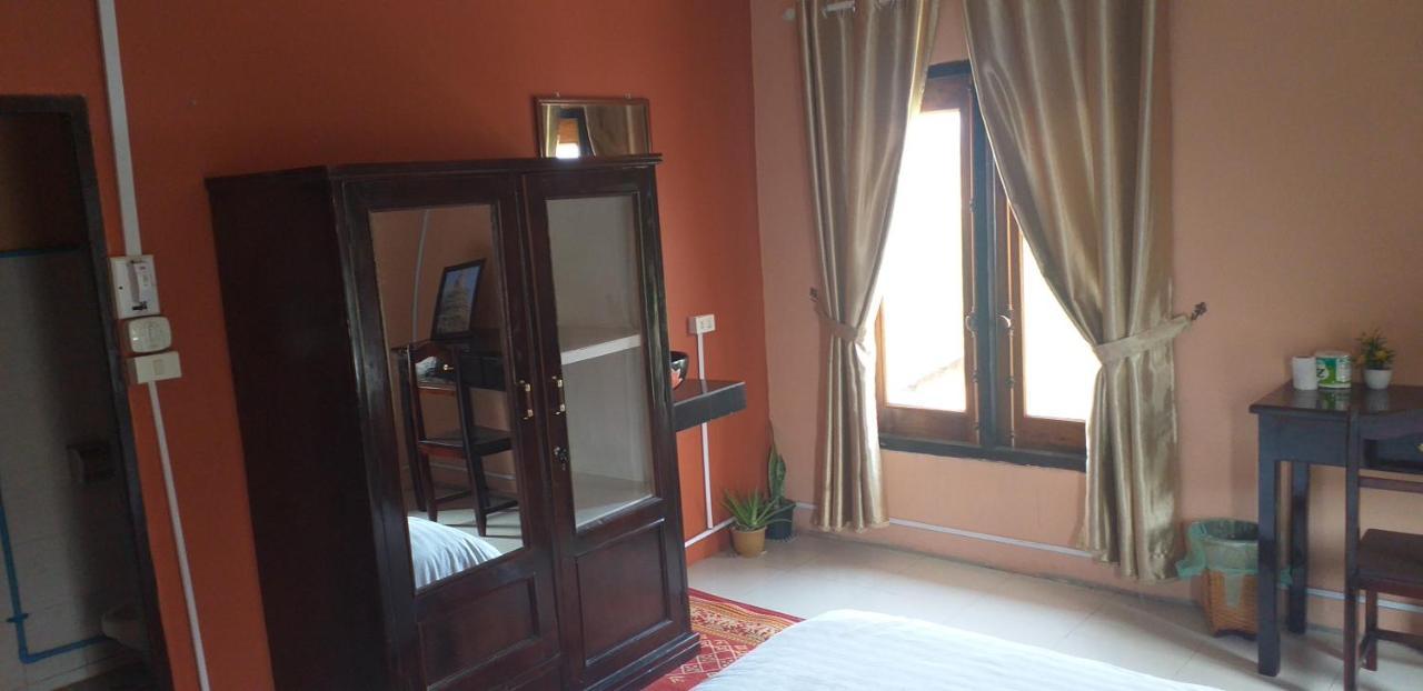 Pukyo Bed And Breakfast Belgian Lao Ban Nangoy Exteriör bild